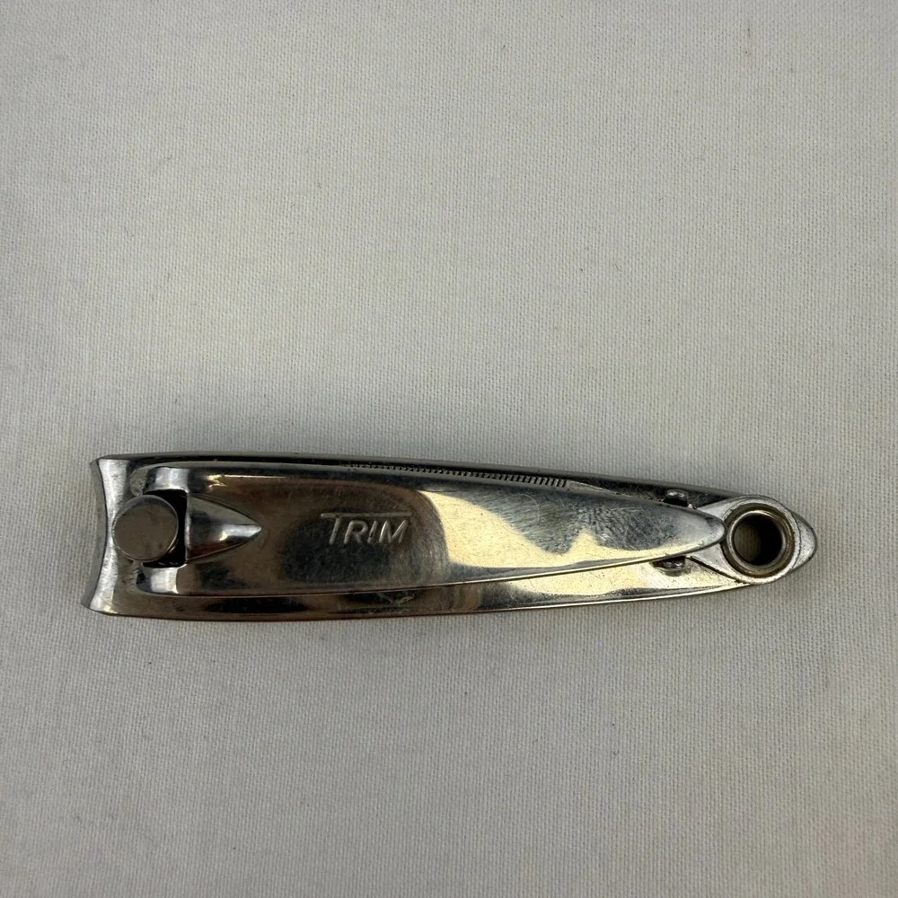 Vintage Trim Nail Clippers W.E. Bassett Co Derby CT Made in USA Stainless Steel